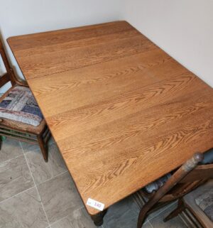 y140- Antique Tiger oak Dining table w/ 4 chairs - Image 3