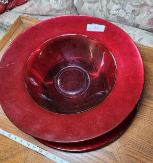 b77- Red Glass 2 piece centerpiece set - Image 3