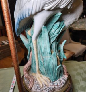 b89- Porcelain Bird Lamp. AS IS - Image 3