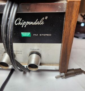 po1329- Unisonic The Chippendale Model MX-8888. powers on - Image 3