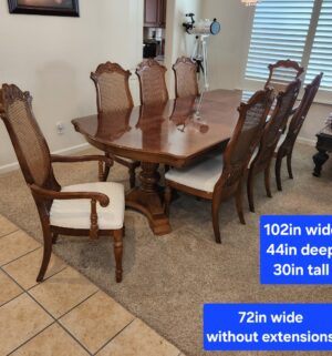 f16- 8 Chair Dining Table w/ 2 Extensions. Caneback Chairs. Excellent Condition