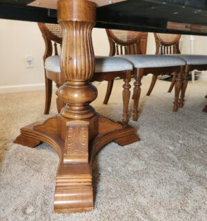 f16- 8 Chair Dining Table w/ 2 Extensions. Caneback Chairs. Excellent Condition - Image 10