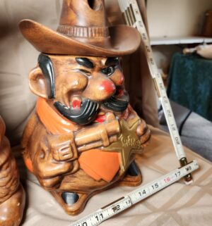 p85- Vintage Cookie Jars - Image 3