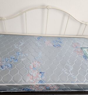 o129- Trundle Bed. Great Shape - Image 3
