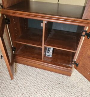 o133- TV Stand - Image 3