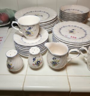 o159- Nikko Dish Set - Image 4