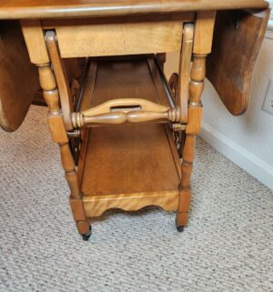 o167- Vintage Maple Tea Service Cart w/ tray. Amazing condition - Image 4