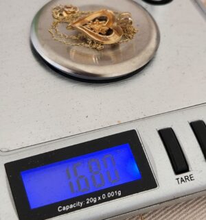 o191- 10kt gold heart pendant. Necklace - Image 4