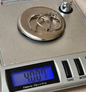 o193- Scrap Platinum Rings - Image 3