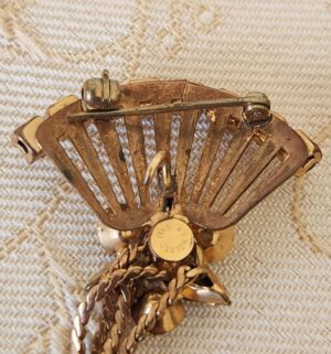 o198- Antique Gold Filled Brooch - Image 3