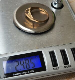 o204- 10kt gold ring - Image 3