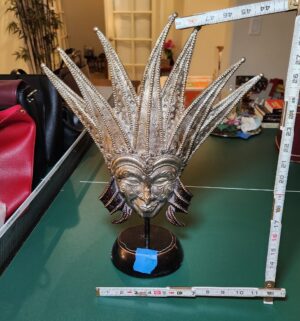 f84- Retro Nordic Style Mask Sculpture