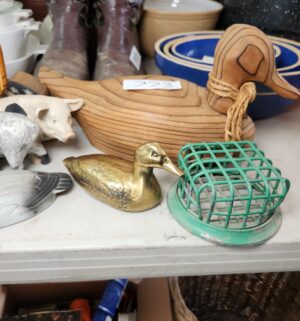 q373- Collection of Animal Figurines - Image 1
