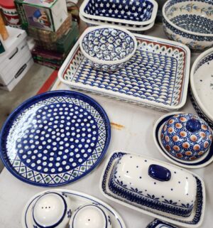 q375- Collection of dishes made in Poland - Image 3