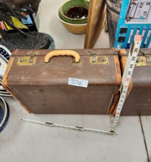 q376- 2 antique leather suitcases - Image 2