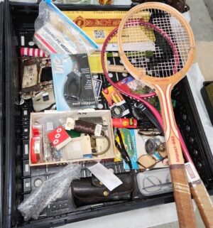 q381- 2 Trays of misc household items. Trays not included - Image 2