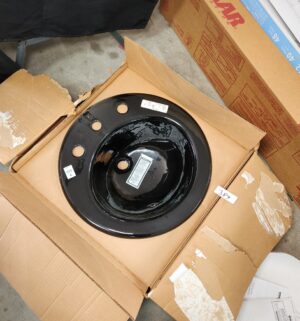 q389- New sink in the box - Image 1