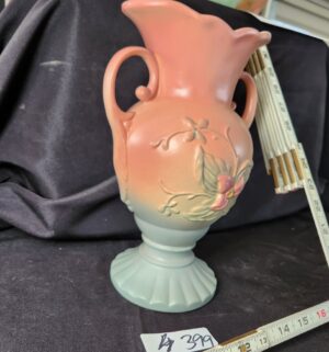 q399- Hull Pottery Vase - Image 4