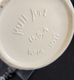q399- Hull Pottery Vase - Image 5