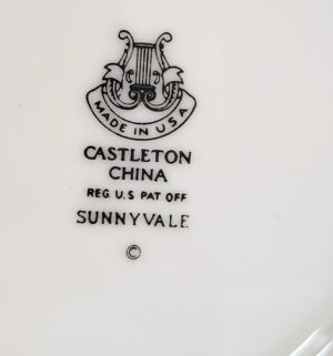 q407- Castleton China Sunnyvale dish set - Image 5