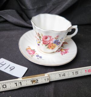 q419- Royal Grafton Cup/Saucer - Image 1