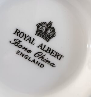 q420- Royal Albert Cup/Saucer - Image 2