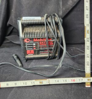 q449- Battery Charger - Image 1