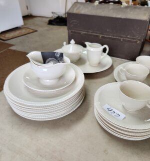 q477- Shelledge Dish Set - Image 3
