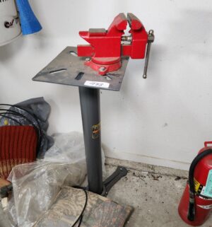 q488- Sears Vise 5178 w/ stand - Image 1