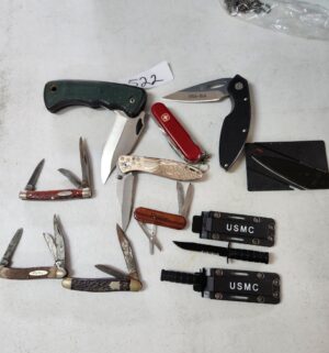 q522- Pocket Knife Collection - Image 1