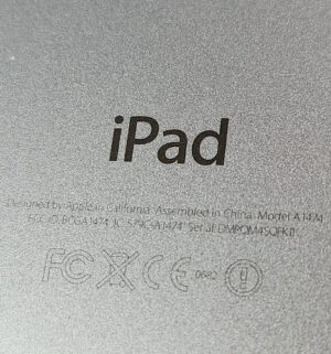 q523- iPad Air Model A1474 - Image 2