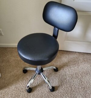 f155- Newer Adjustable Medical Office Chair. 2020