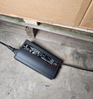 v211- Jazzy Select Power Chair. Powers On. Original Charger. Needs new batteries - Image 4