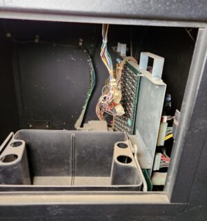v225- Trivial Pursuit Arcade Game. Powers on. Does not work - Image 6