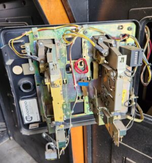 v228- Street Fighter 2 Arcade Game. Works Great! - Image 6