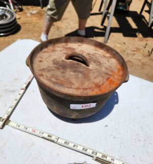 a102- Antique Footed 10 inch Cast Iron Pot