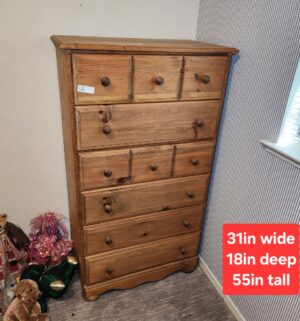 y12- Dresser Chest. 6 Drawers