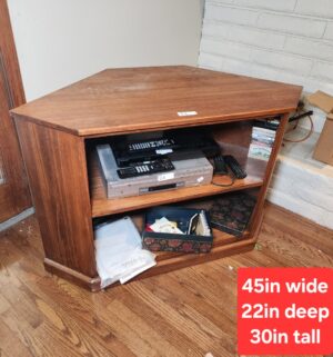 y23- TV Media Stand