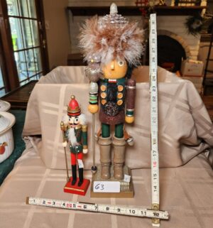 y63- Nutcrackers