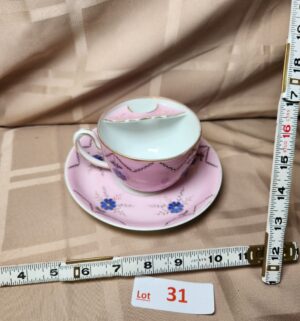 d31- 1800s cup & saucer