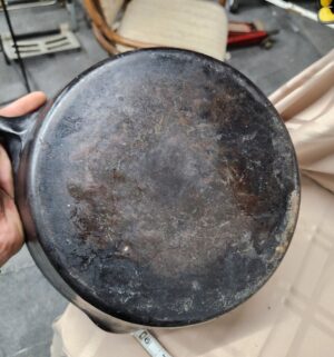d62- Large Cast Iron Pot w/ Lid - Image 3