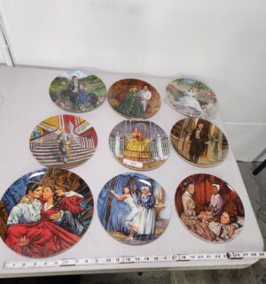 d67- Collectible Plates