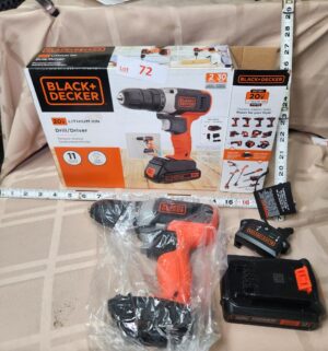 d72- Black & Decker 20v Drill. Tested/works