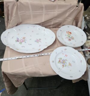 d92- Antique Plates