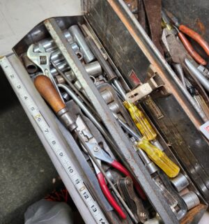 d102- Craftsman Tool Box w/ Tools - Image 3