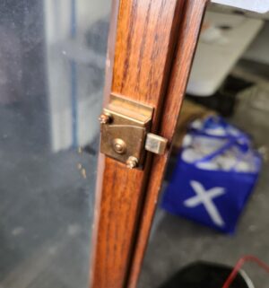 d122- Howard Miller Grandfather Clock Model 610-160. no door key - Image 7