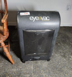 d139- Eyevac Professional Salon Vac