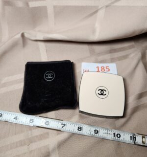 d185- Chanel Make up brush