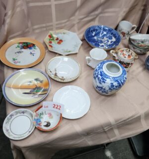 d222- Collectible Dishes