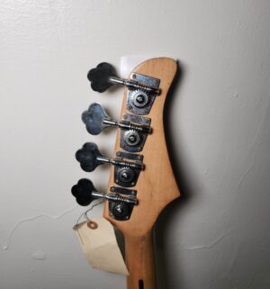e15- Vintage Cort Bass Guitar. Missing Cord - Image 5